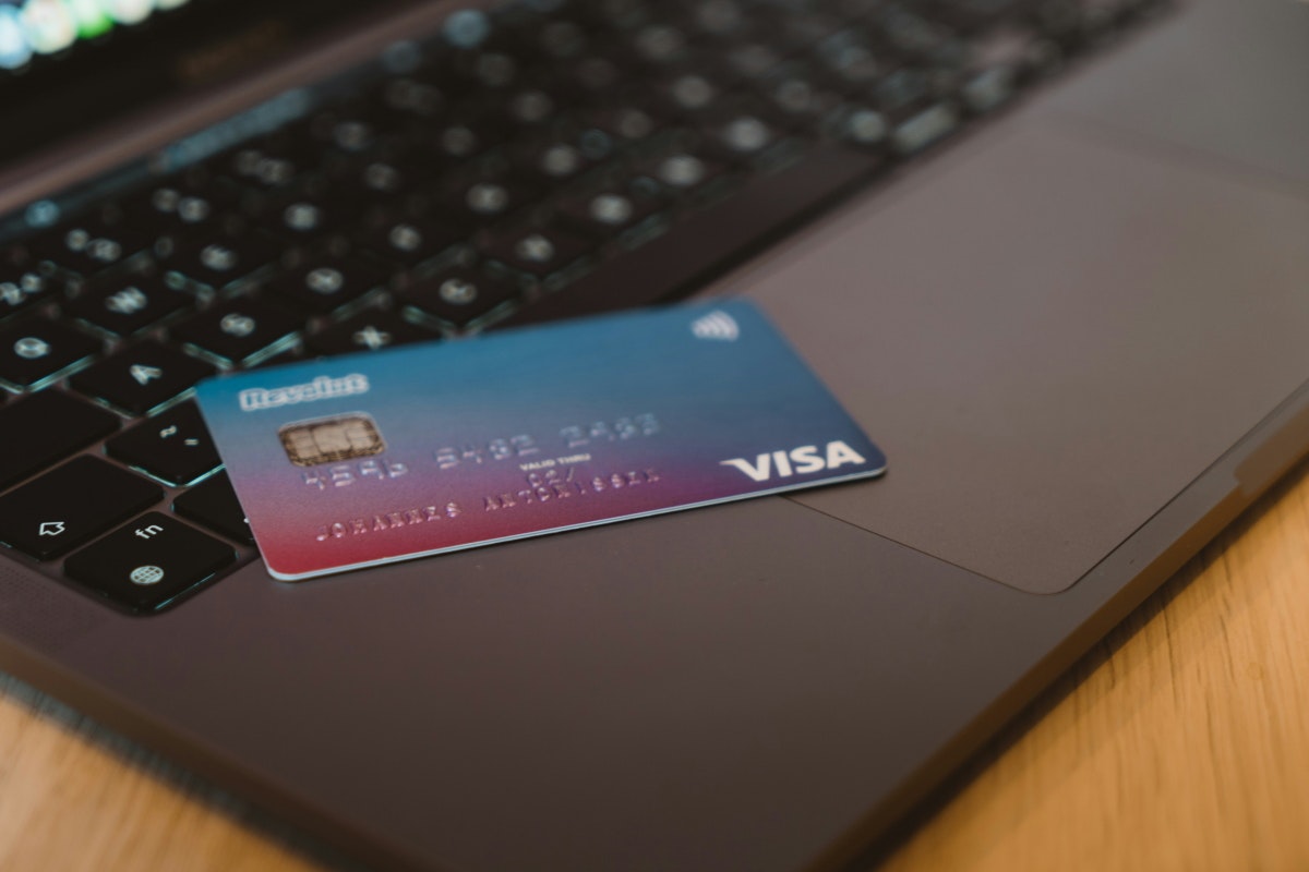How a Business Credit Card Helps your Startup